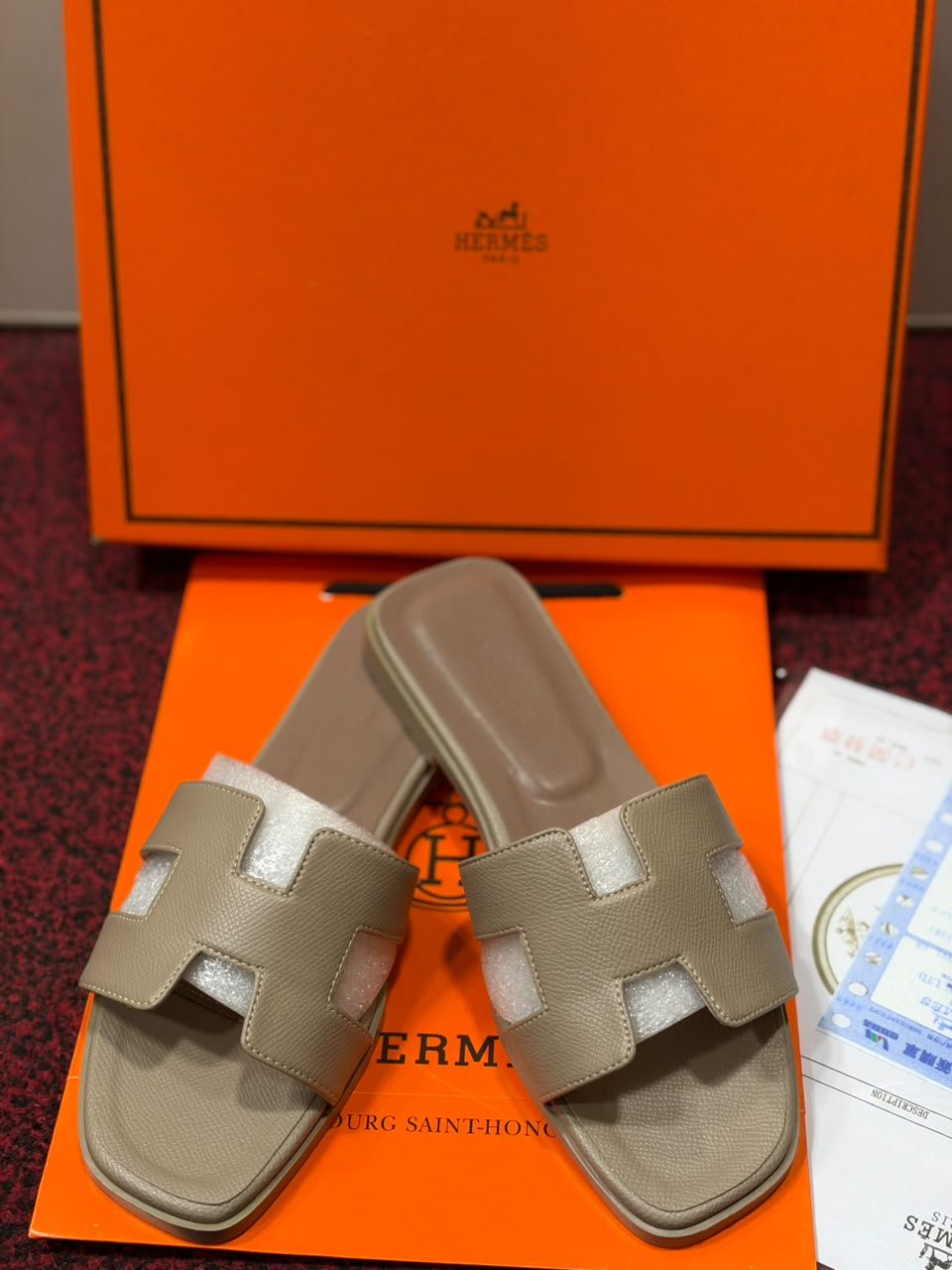 Women’s Burgundy Hermes Slippers – Premium Imported Sandals - Image 4